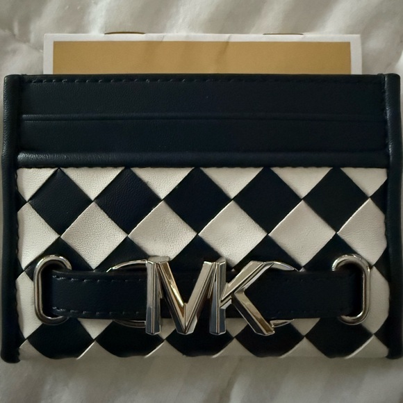 Micheal Kors NWT Card Case - Picture 1 of 3